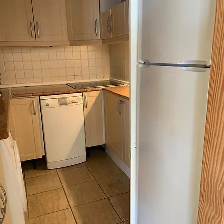 Front Line Luxury Apartman